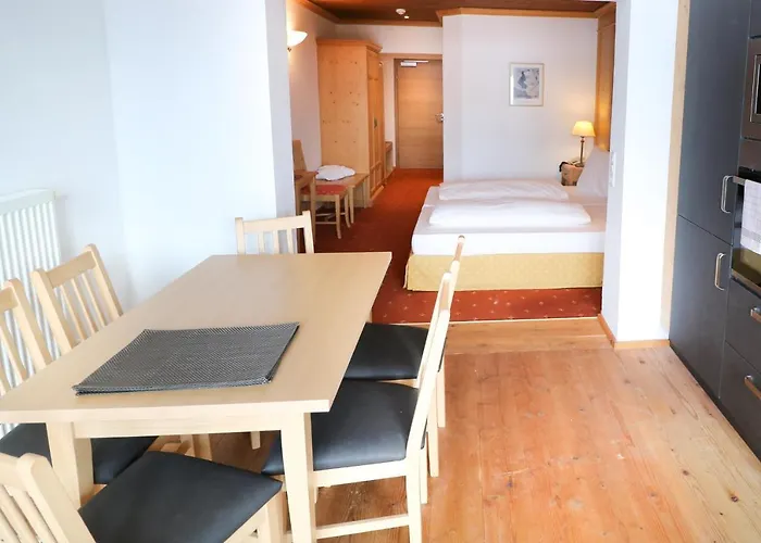 Готель Ehrenbachhohe On Of The Mountain Кіцбюель